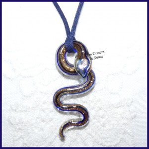 Pendentif SERPENT en VERRE...