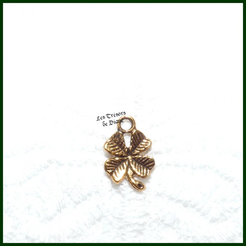 Charm porte-bonheur TREFLE Charm porte-bonheur TREFLE