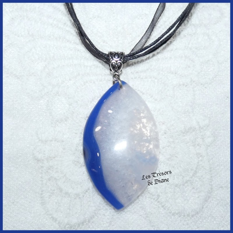 Pendentif en AGATE naturelle Pendentif en AGATE naturelle