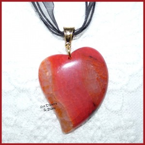 Pendentif COEUR ASYMETRIQUE en AGATE