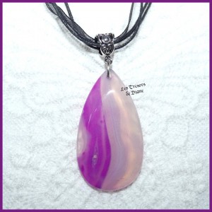 Pendentif COEUR ASYMETRIQUE en AGATE