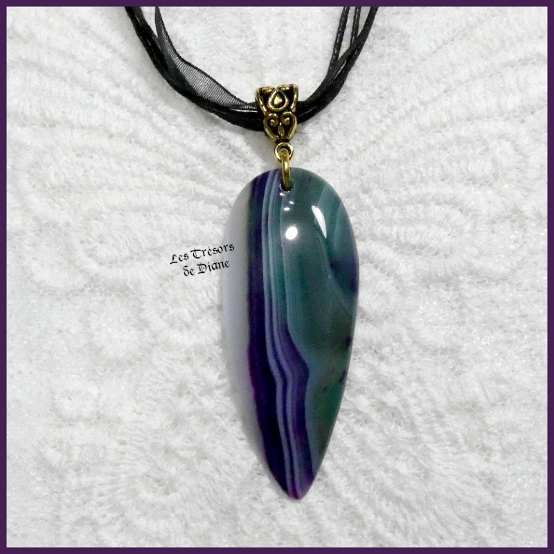 Pendentif LARME en AGATE naturelle Pendentif LARME en AGATE naturelle