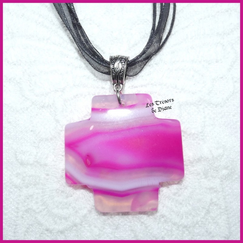 Pendentif CROIX en AGATE