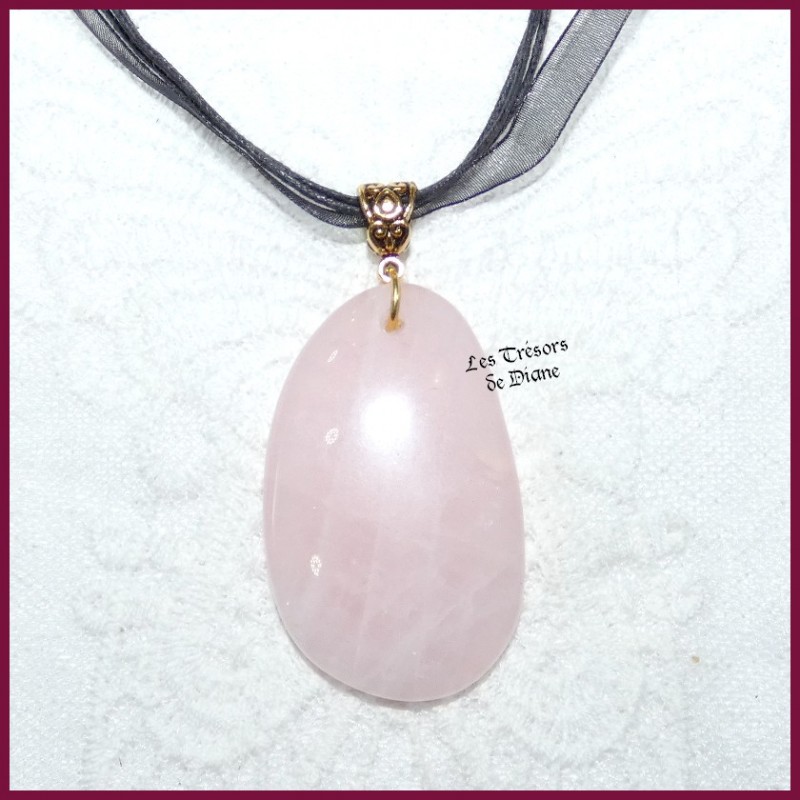 Pendentif en QUARTZ ROSE naturel