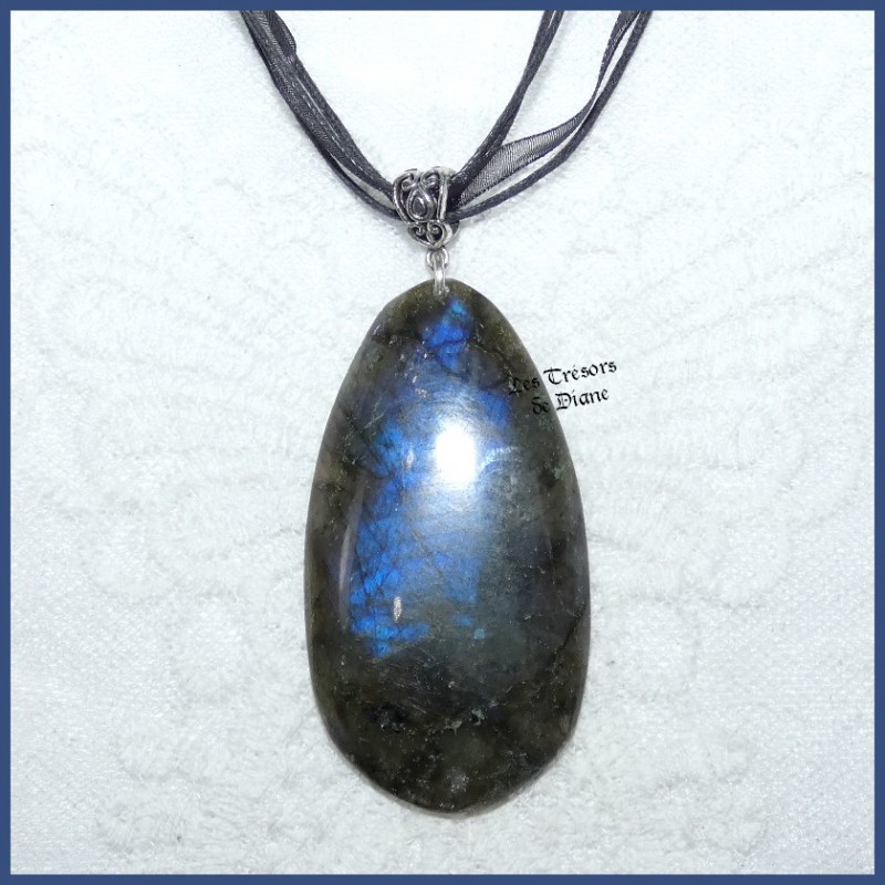 Pendentif LARME en LABRADORITE naturelle