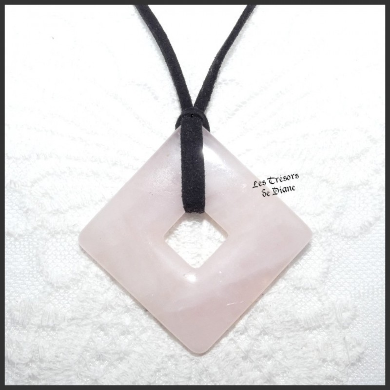 Pendentif en QUARTZ ROSE naturel