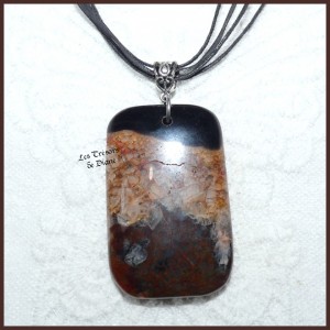 Pendentif en AGATE naturelle LES TRESORS DE DIANE