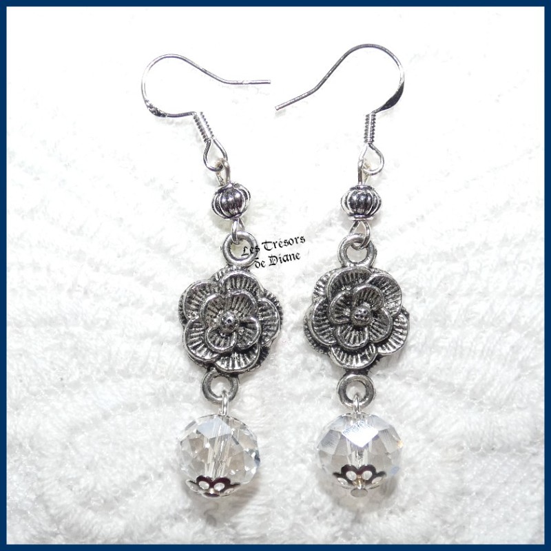 Boucles en VERRE DE BOHEME Boucles en VERRE DE BOHEME