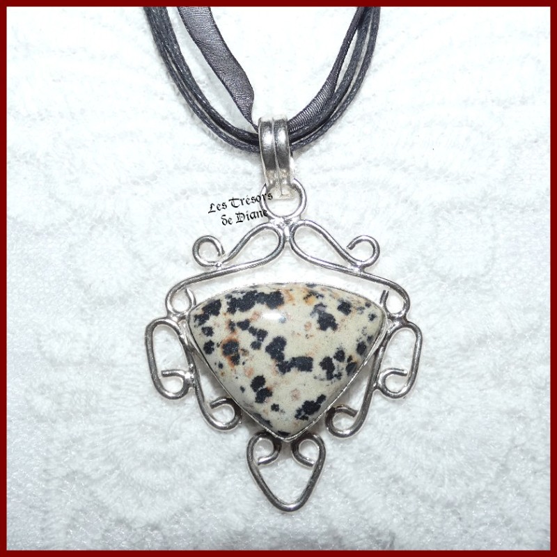 Pendentif en JASPE DALMATE et ARGENT Pendentif en JASPE DALMATE et ARGENT