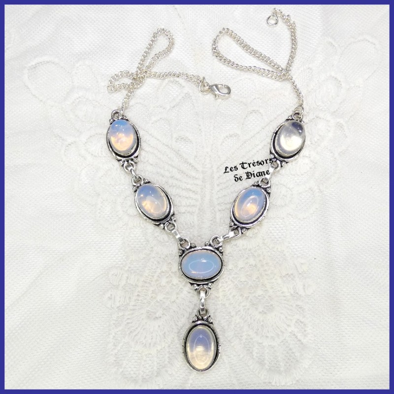 Collier en OPALITE et ARGENT Collier en OPALITE et ARGENT
