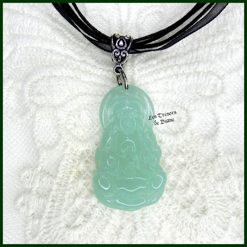 Pendentif BOUDDHA en JADE naturel