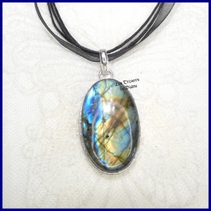 Pendentif en LABRADORITE BLEUE naturelle et ARGENT